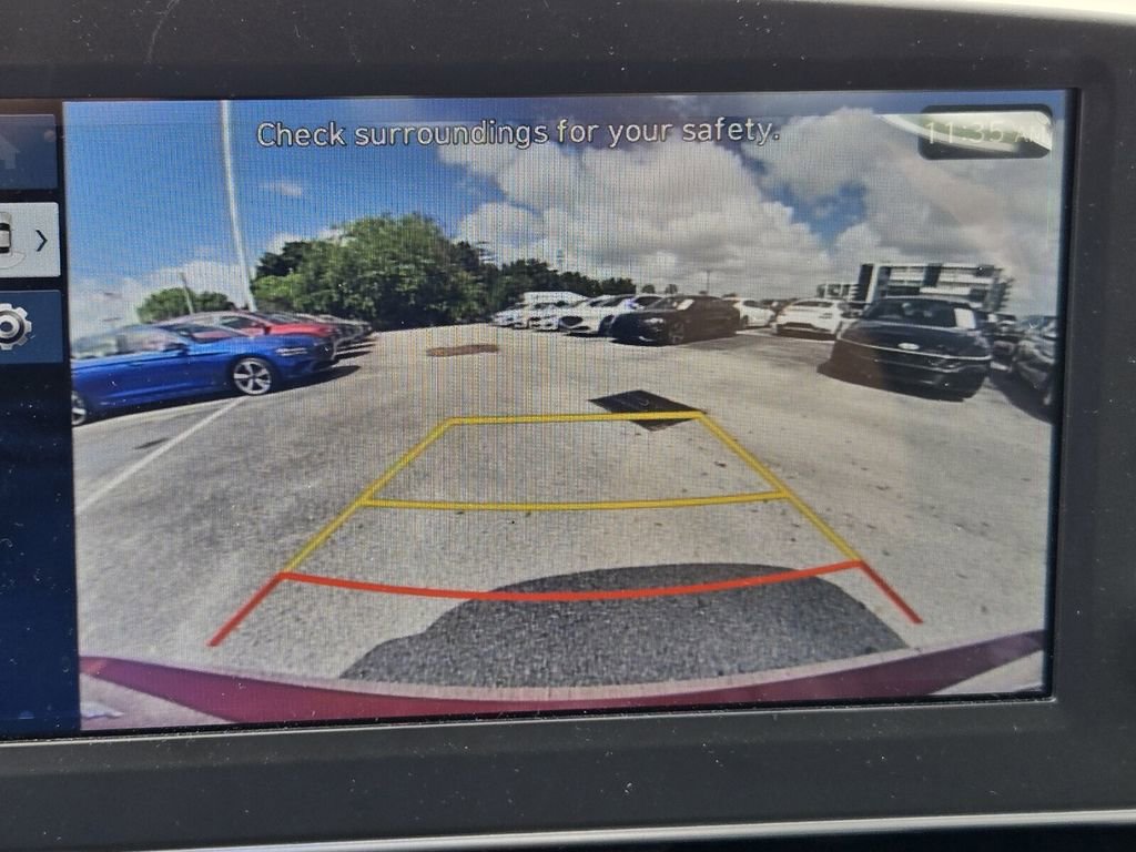 Certified 2025 Hyundai Elantra Sport image 19