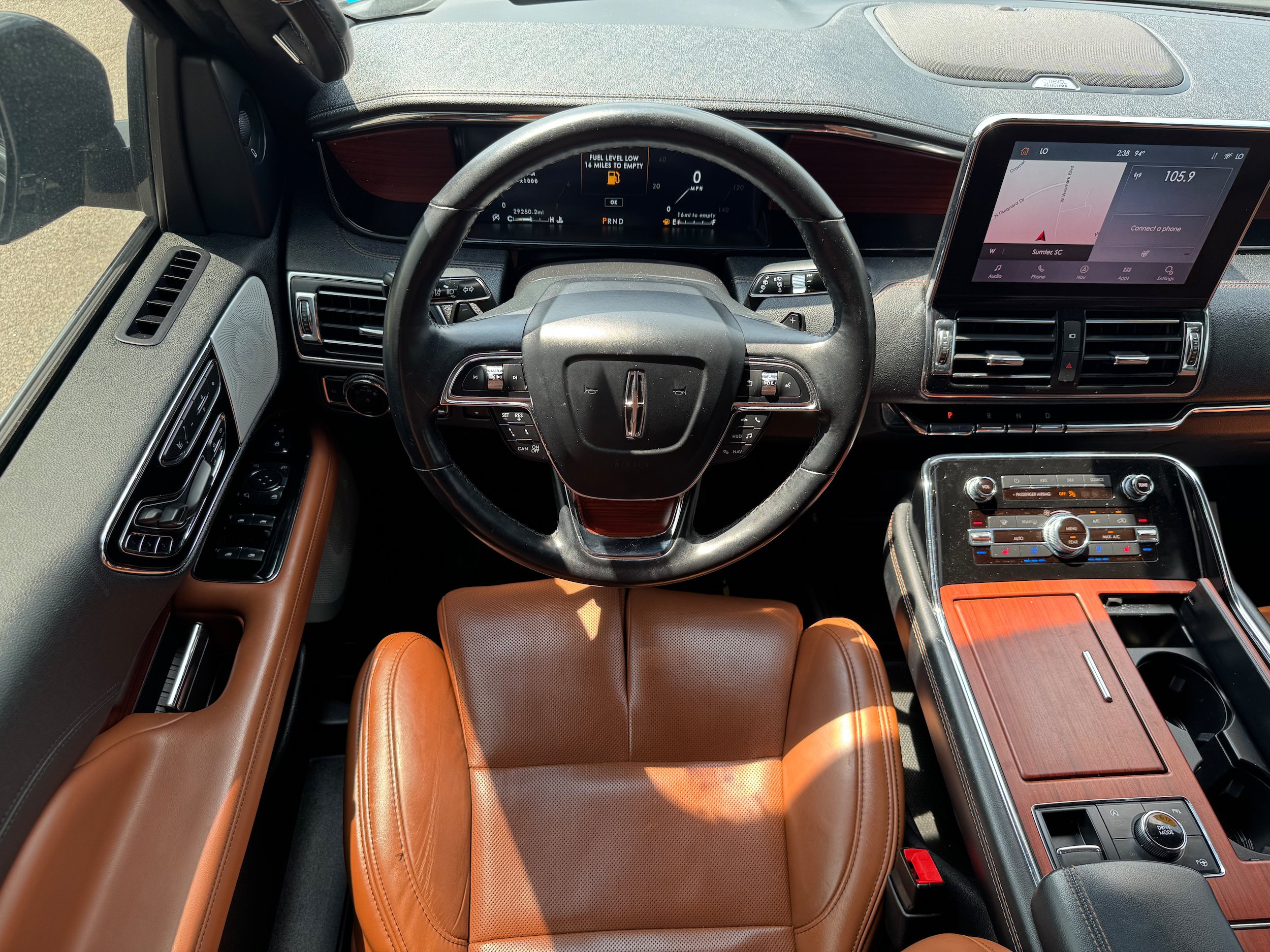 Used 2021 Lincoln Navigator Reserve RWD image 17
