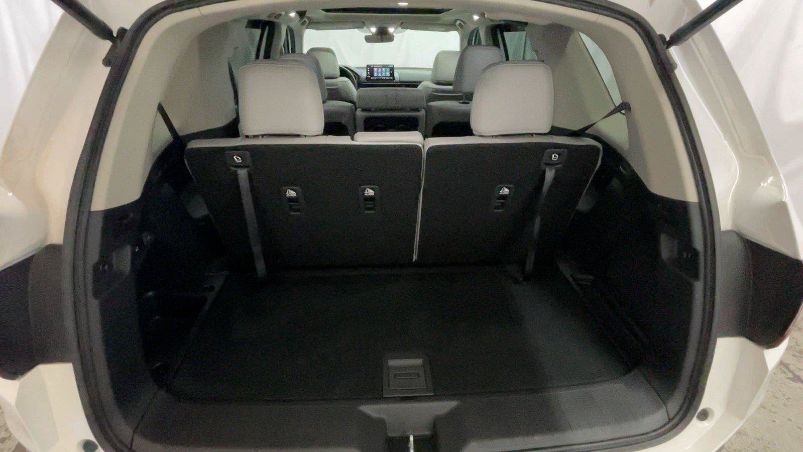 Used 2025 Honda Pilot Elite image 21