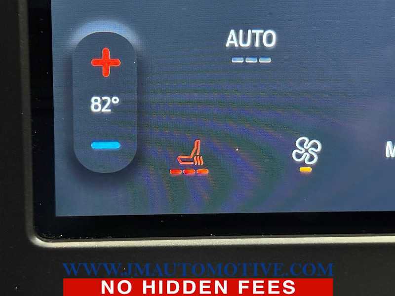 Used 2022 Ford Edge ST image 31