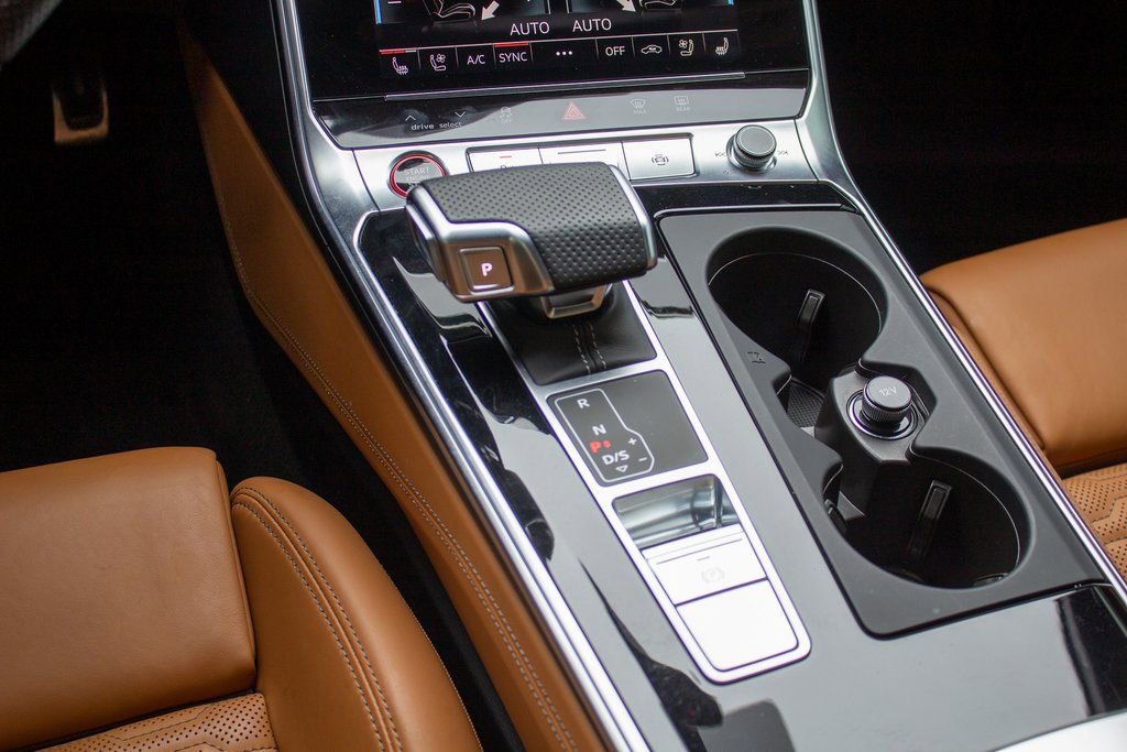 Used 2024 Audi RS 6 performance image 21