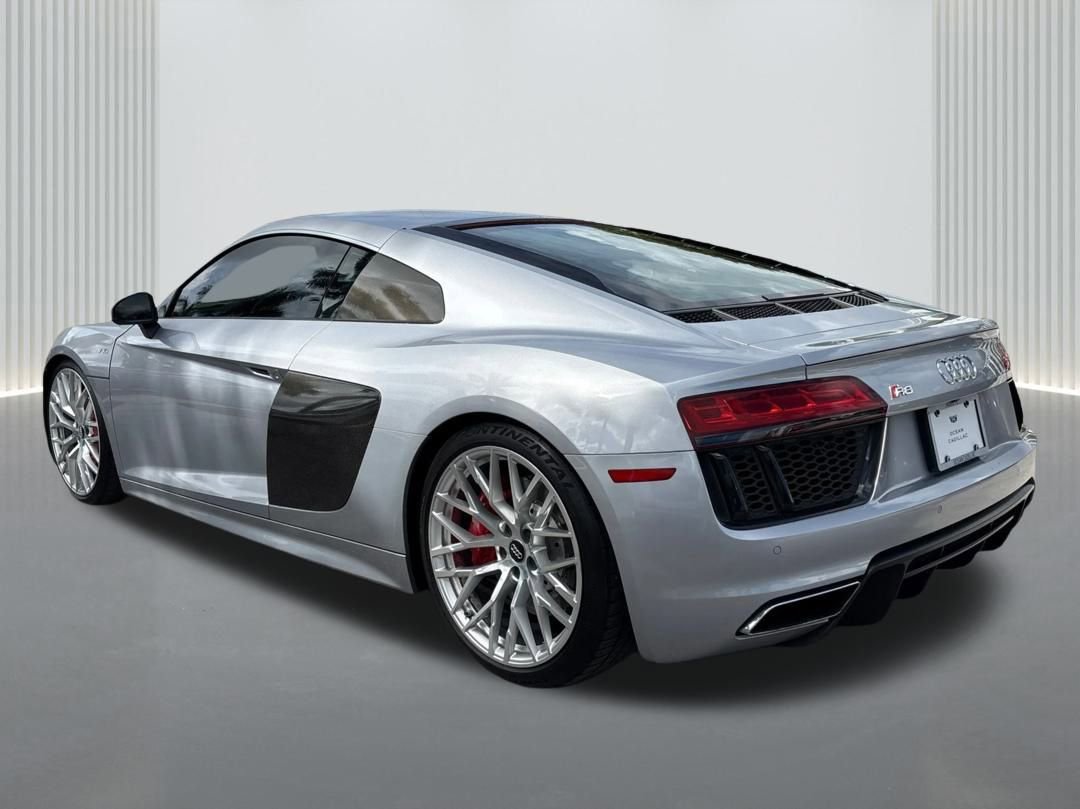 Used 2017 Audi R8 V10 w/ Carbon Exterior Package image 7