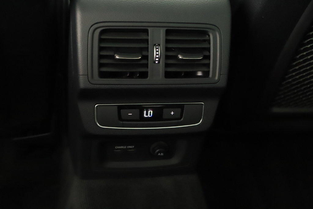 Certified 2024 Audi Q5 e Premium Plus w/ Premium Plus Package AWD/4WD image 22