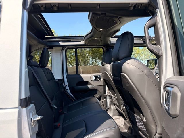 Used 2024 Jeep Wrangler High Altitude AWD/4WD image 20