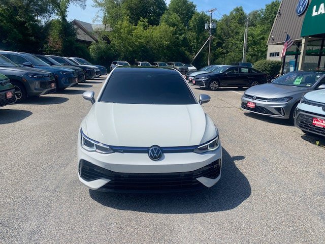 Used 2023 Volkswagen Golf R AWD/4WD image 2
