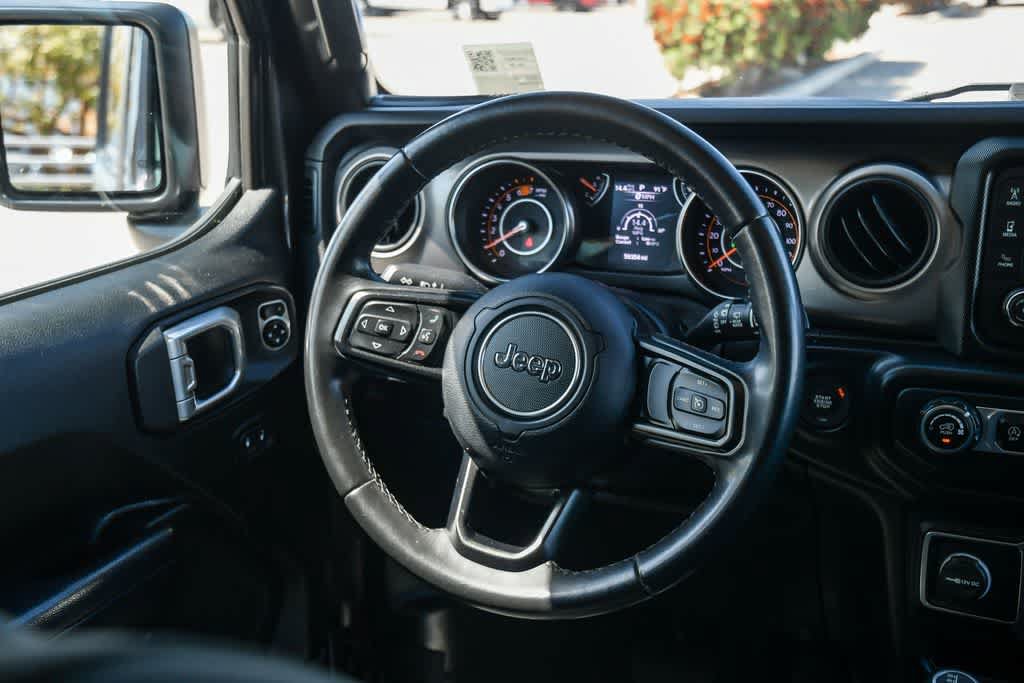 Used 2020 Jeep Wrangler Sport AWD/4WD image 13