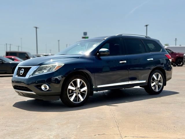 Used 2015 Nissan Pathfinder Platinum FWD image 4