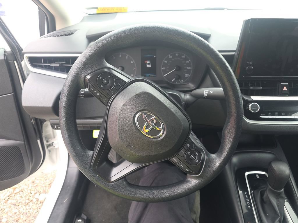 Used 2024 Toyota Corolla LE image 12