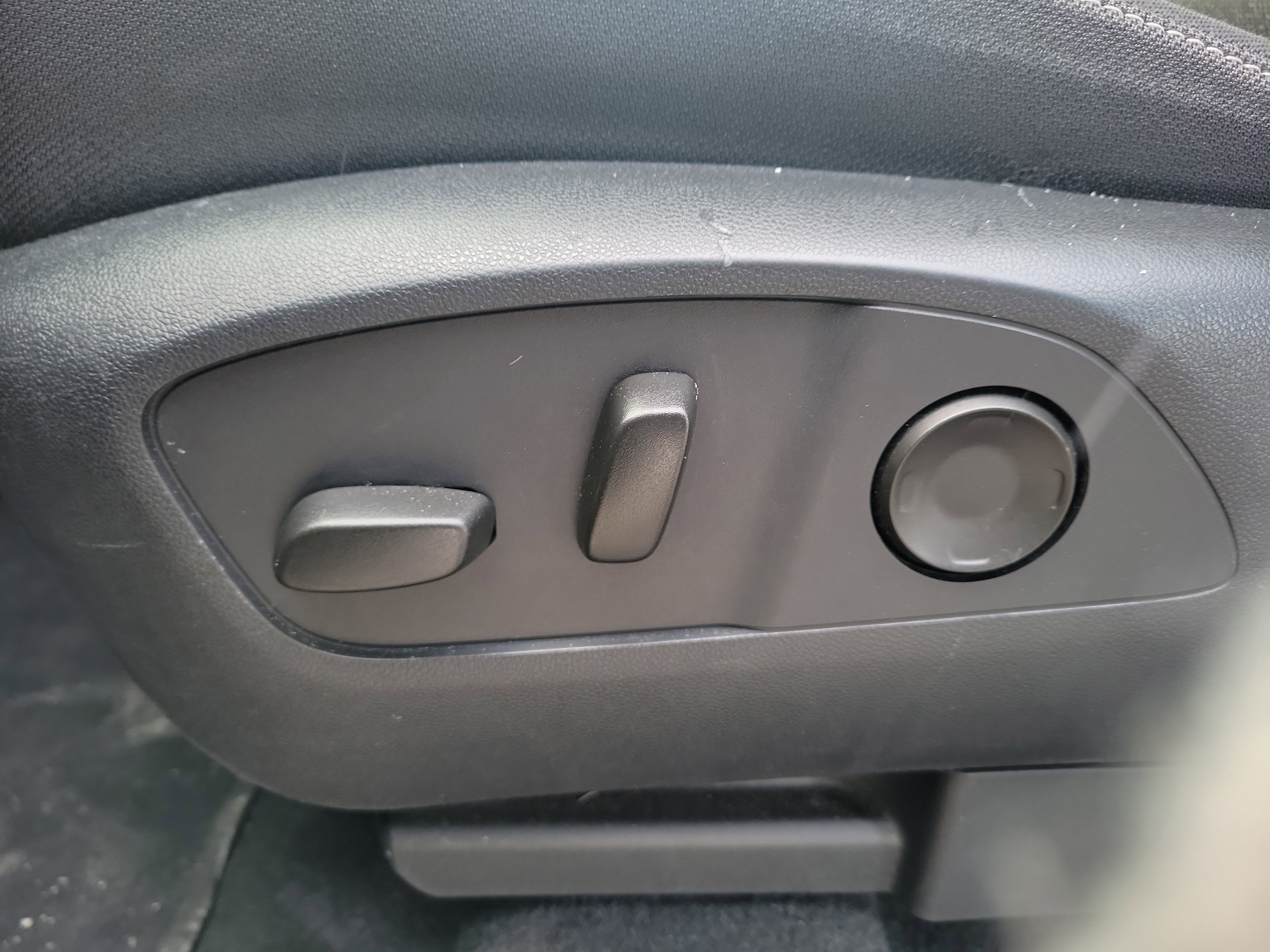 Used 2024 Chevrolet Traverse LT image 18