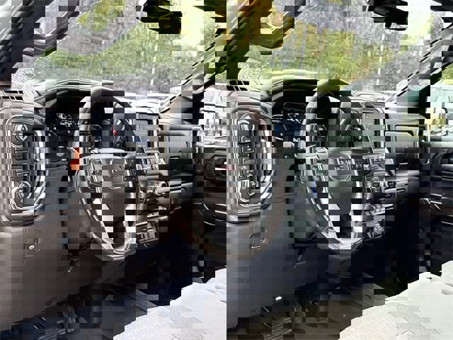 Used 2021 GMC Sierra 1500 SLE image 10