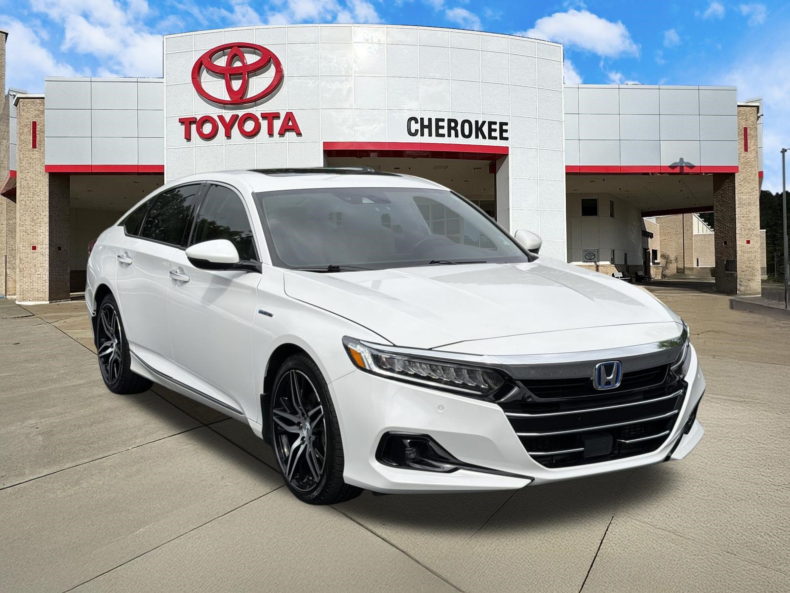 Used 2022 Honda Accord Touring image 3