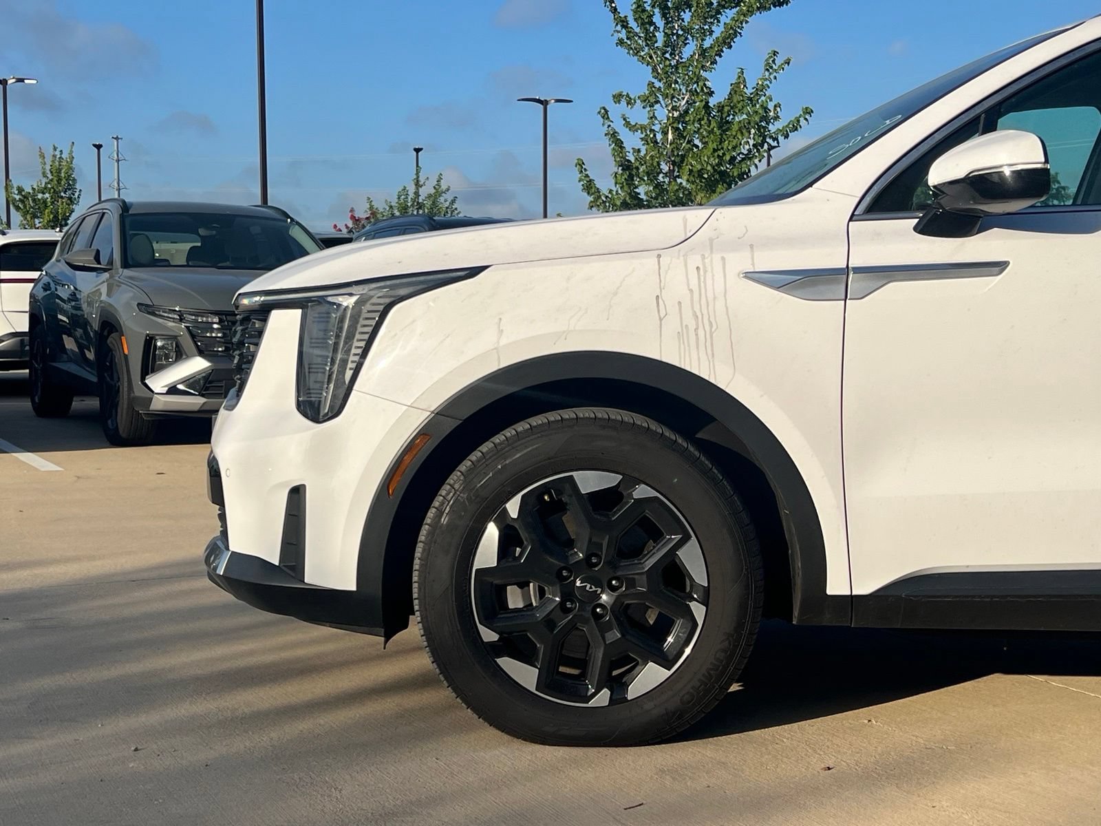 Used 2025 Kia Sorento S FWD image 8