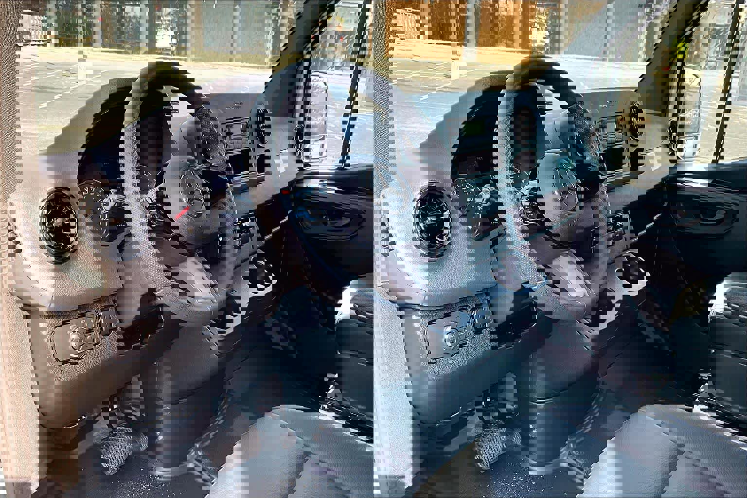 New 2025 Mercedes-Benz Sprinter 2500 image 9