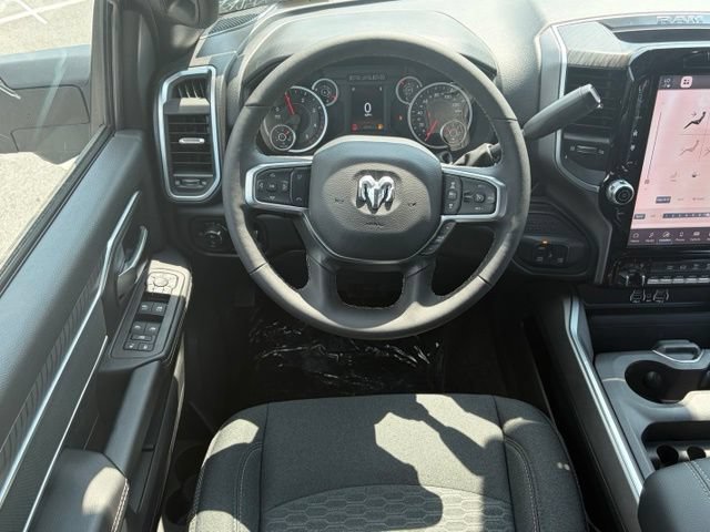 New 2026 RAM 2500 Big Horn AWD/4WD image 32