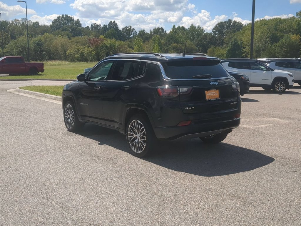Certified 2022 Jeep Compass Limited w/ Elite Group AWD/4WD image 3
