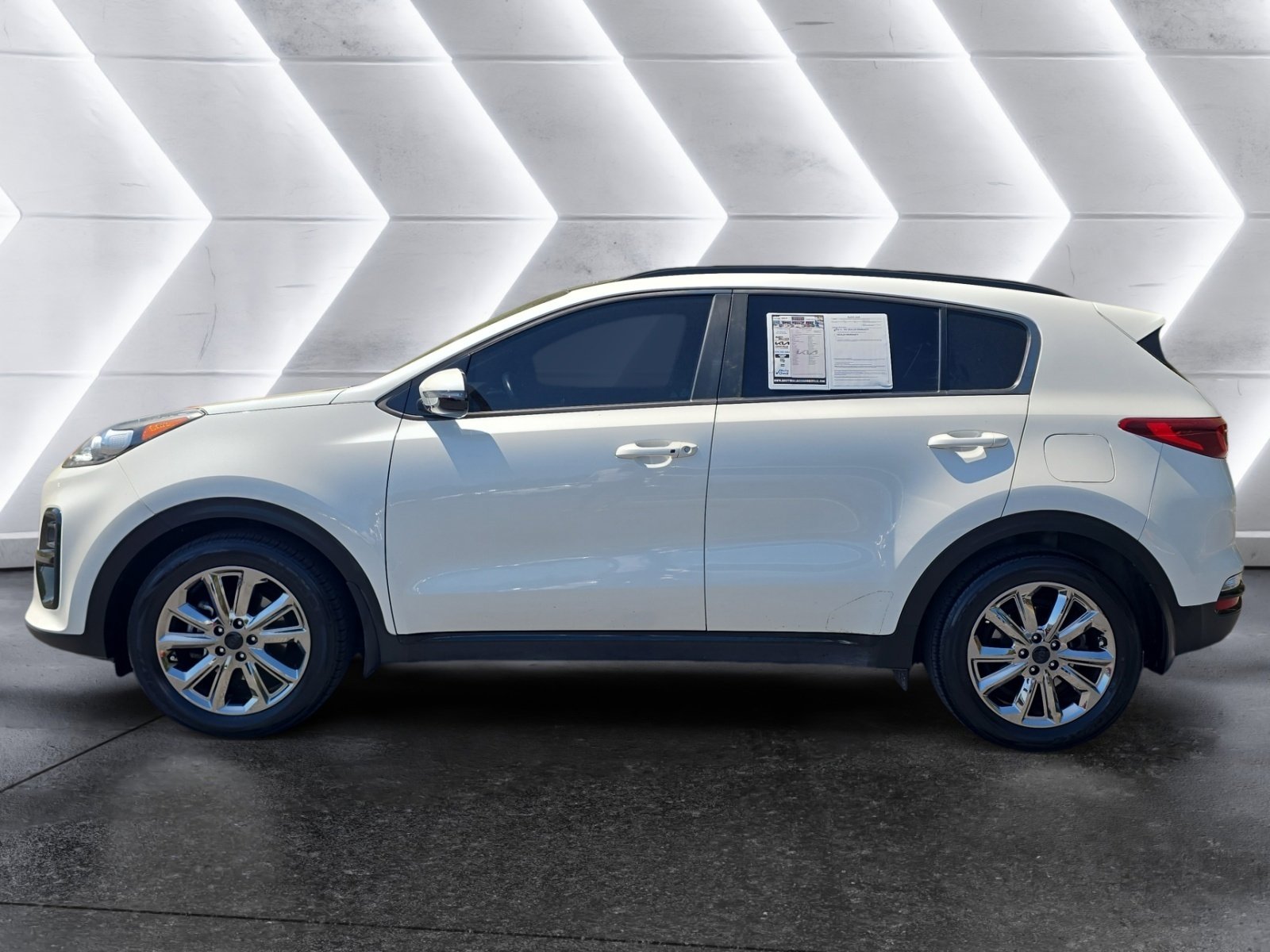 Used 2021 Kia Sportage S w/ S FWD Premium Package image 2