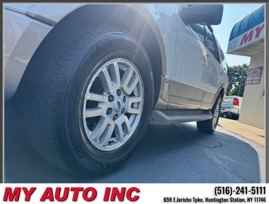 Used 2011 Ford Expedition XLT w/ 202A Rapid Spec Order Code AWD/4WD image 10