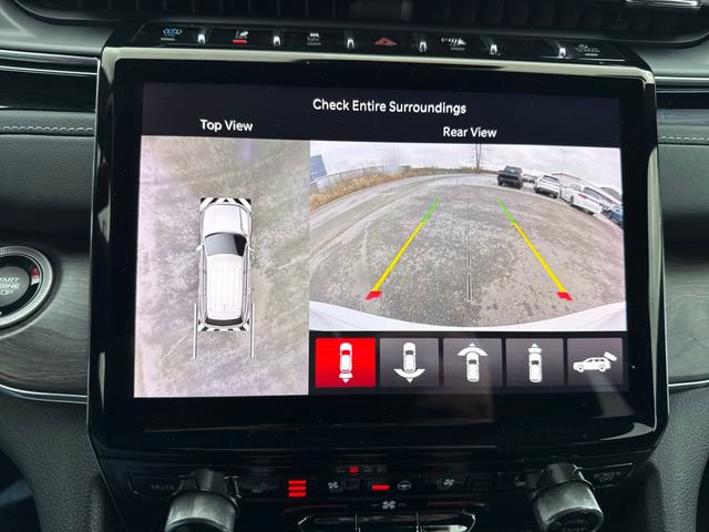 Used 2022 Jeep Grand Cherokee Overland w/ Advanced Protech Group III image 26