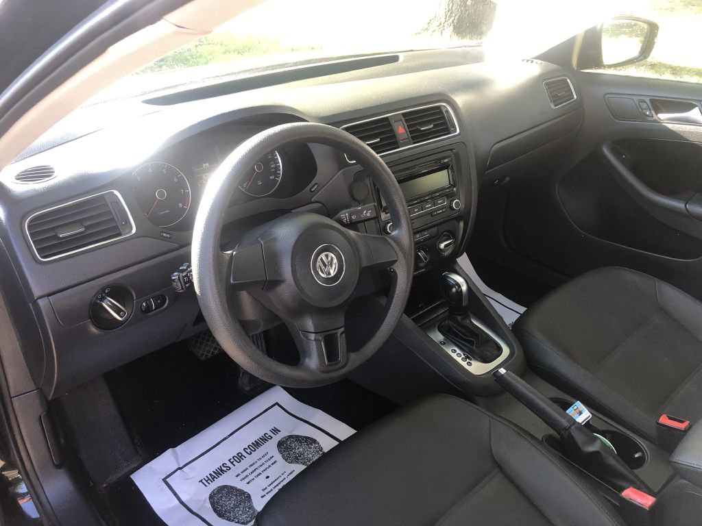 Used 2012 Volkswagen Jetta SE image 23