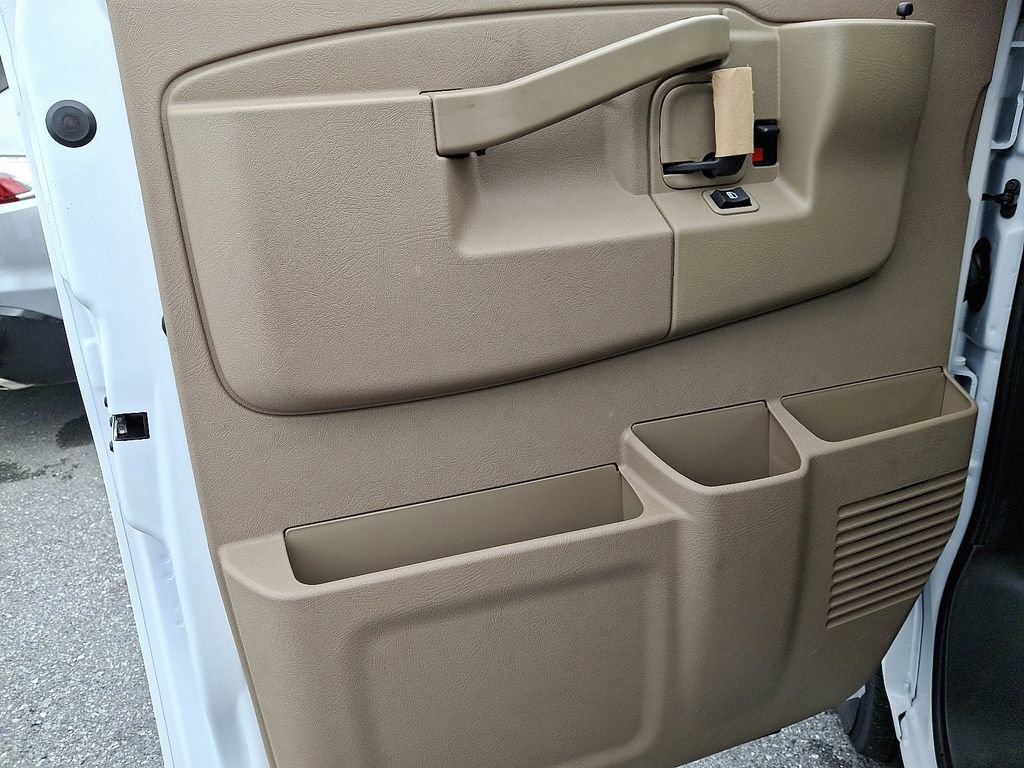 New 2025 Chevrolet Express 3500 WT Van w/ Driver Convenience Package image 8