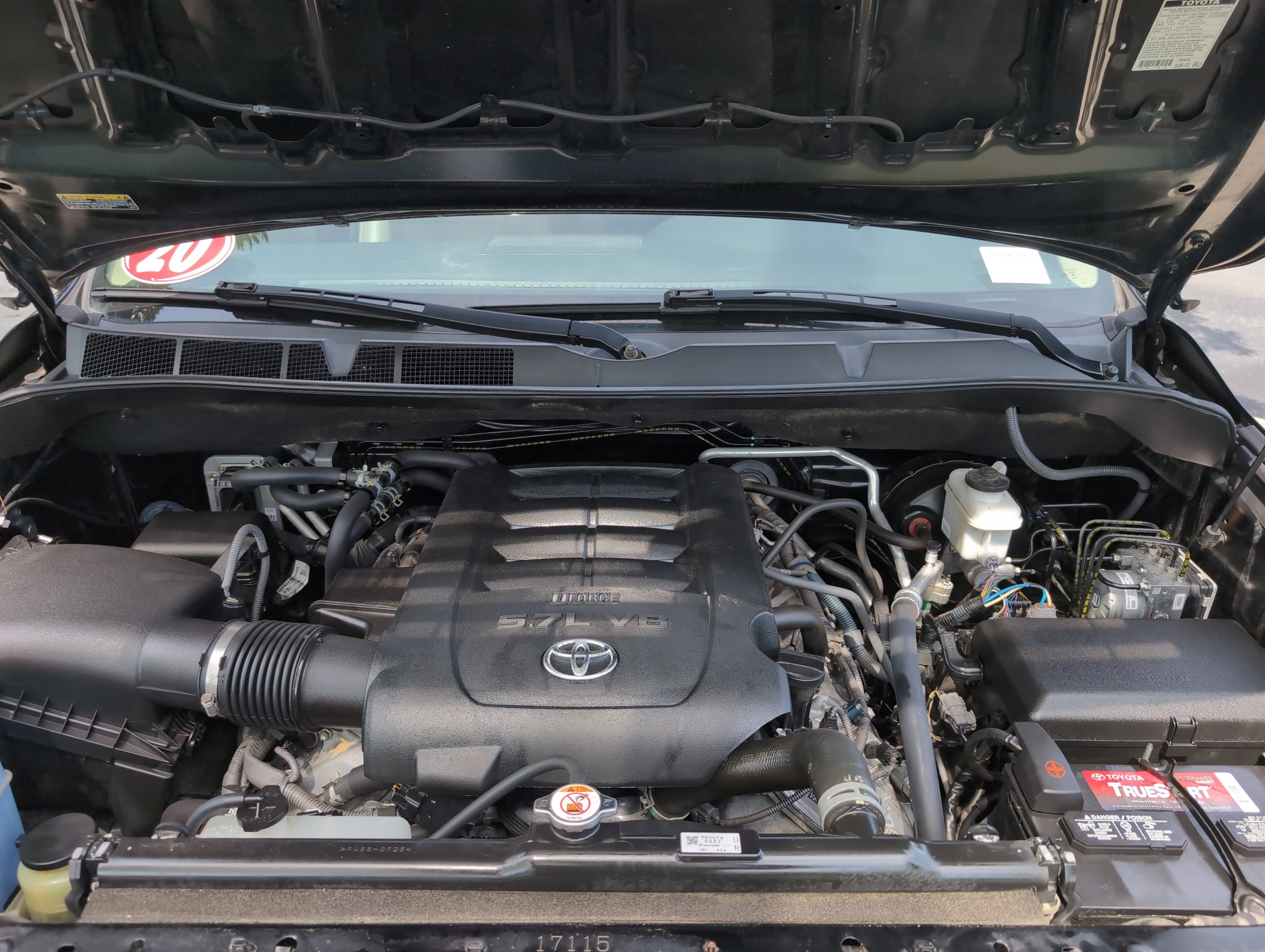 Used 2020 Toyota Sequoia Platinum AWD/4WD image 35