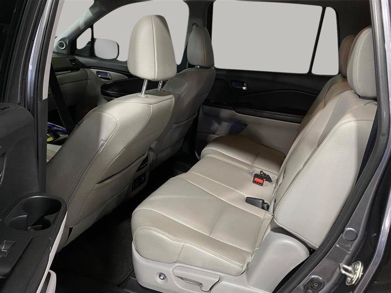 Used 2016 Honda Pilot Touring image 12
