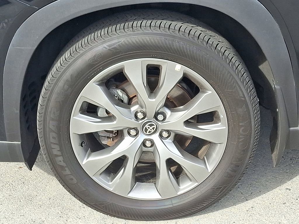 Used 2024 Toyota Grand Highlander XLE image 10