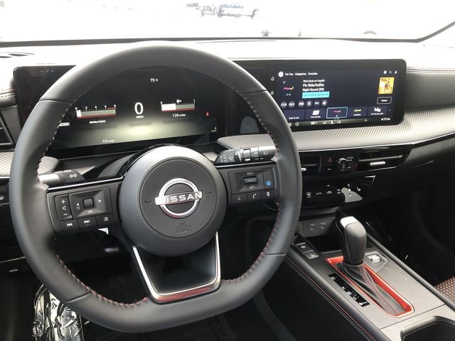 New 2026 Nissan Kicks SR w/ Cold Weather Package image 18