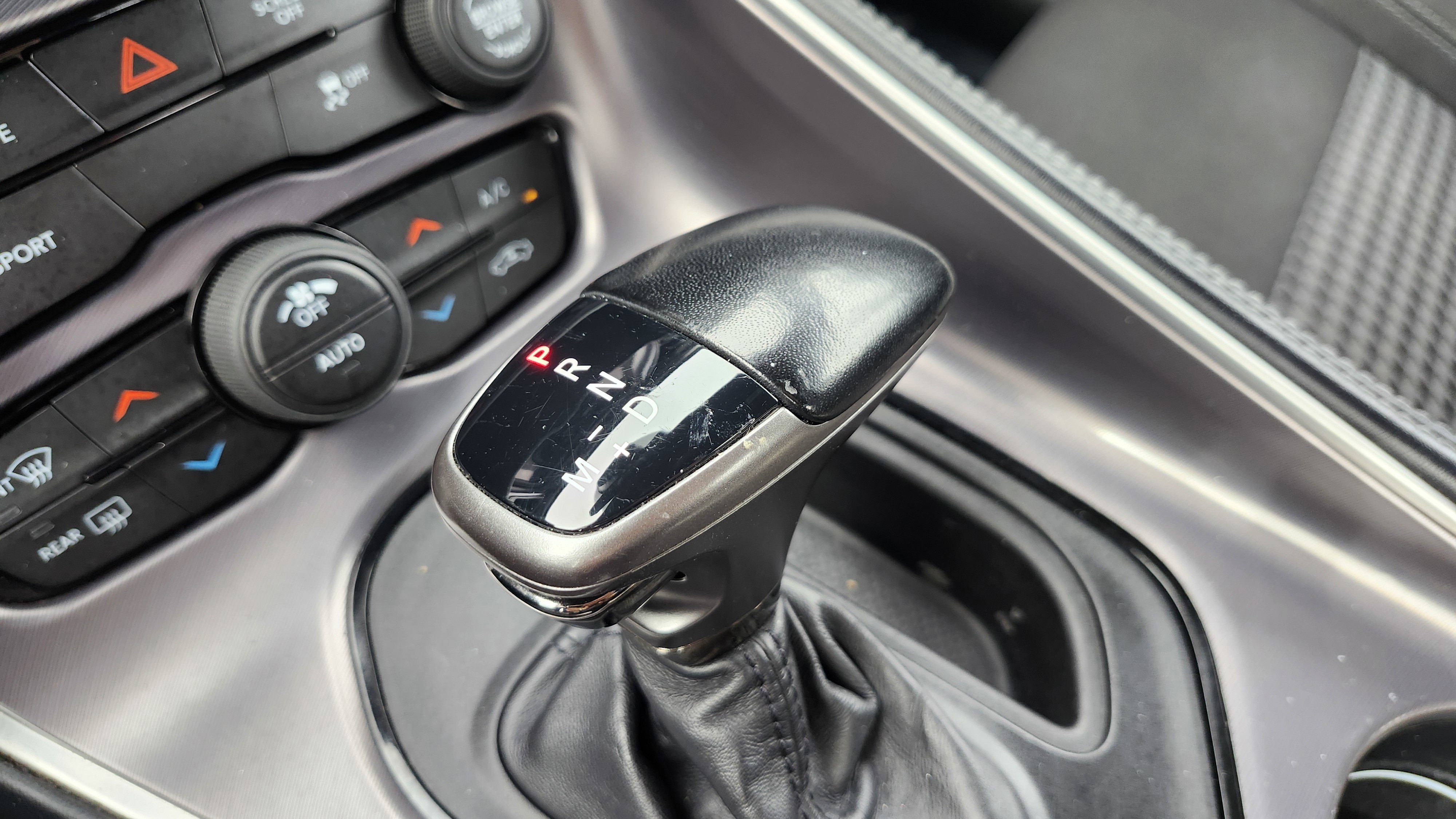 Used 2020 Dodge Challenger SXT image 30