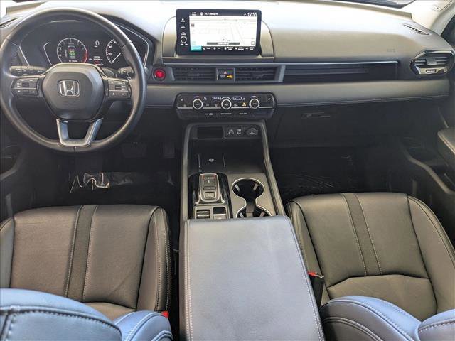 Certified 2023 Honda Pilot Touring image 18