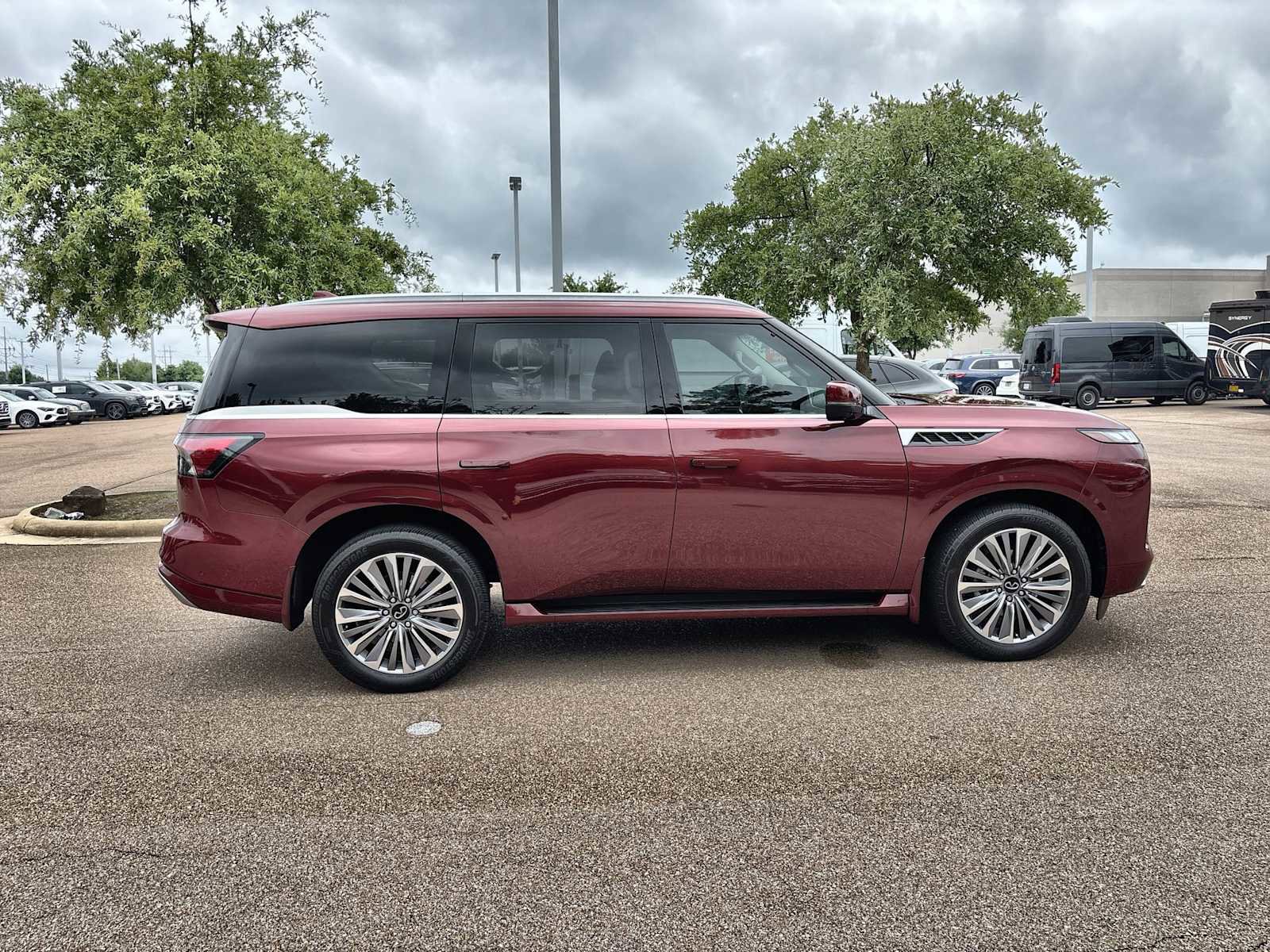 Used 2025 INFINITI QX80 Sensory w/ Premium Cargo Package AWD/4WD image 10