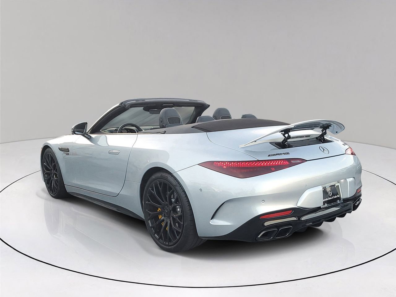 New 2025 Mercedes-Benz SL 63 AMG 4MATIC image 4