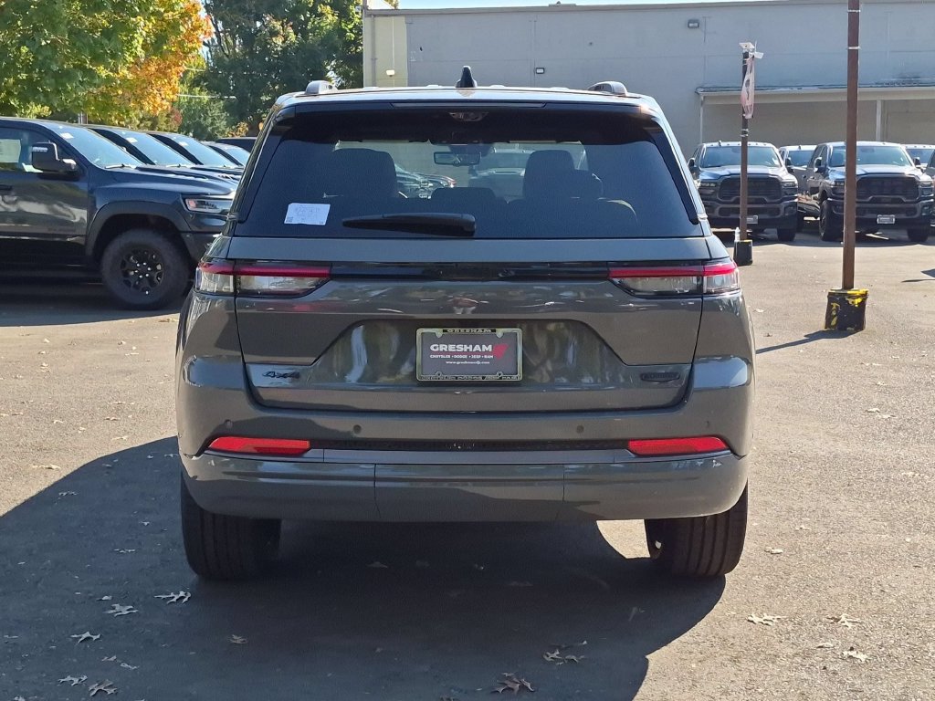 New 2027 Jeep Grand Cherokee Summit AWD/4WD image 6
