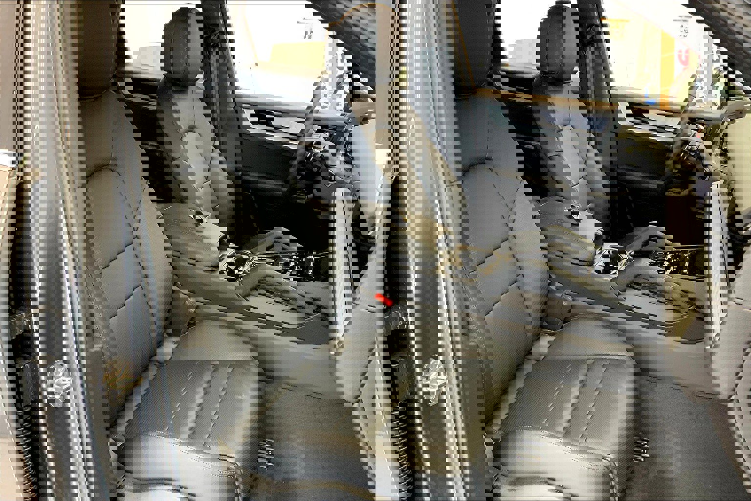 New 2025 Porsche Cayenne image 26