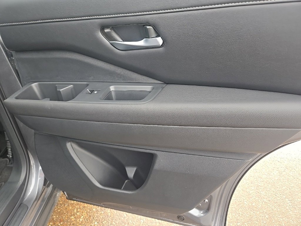 New 2026 Nissan Pathfinder SL w/ SL Premium Package image 31