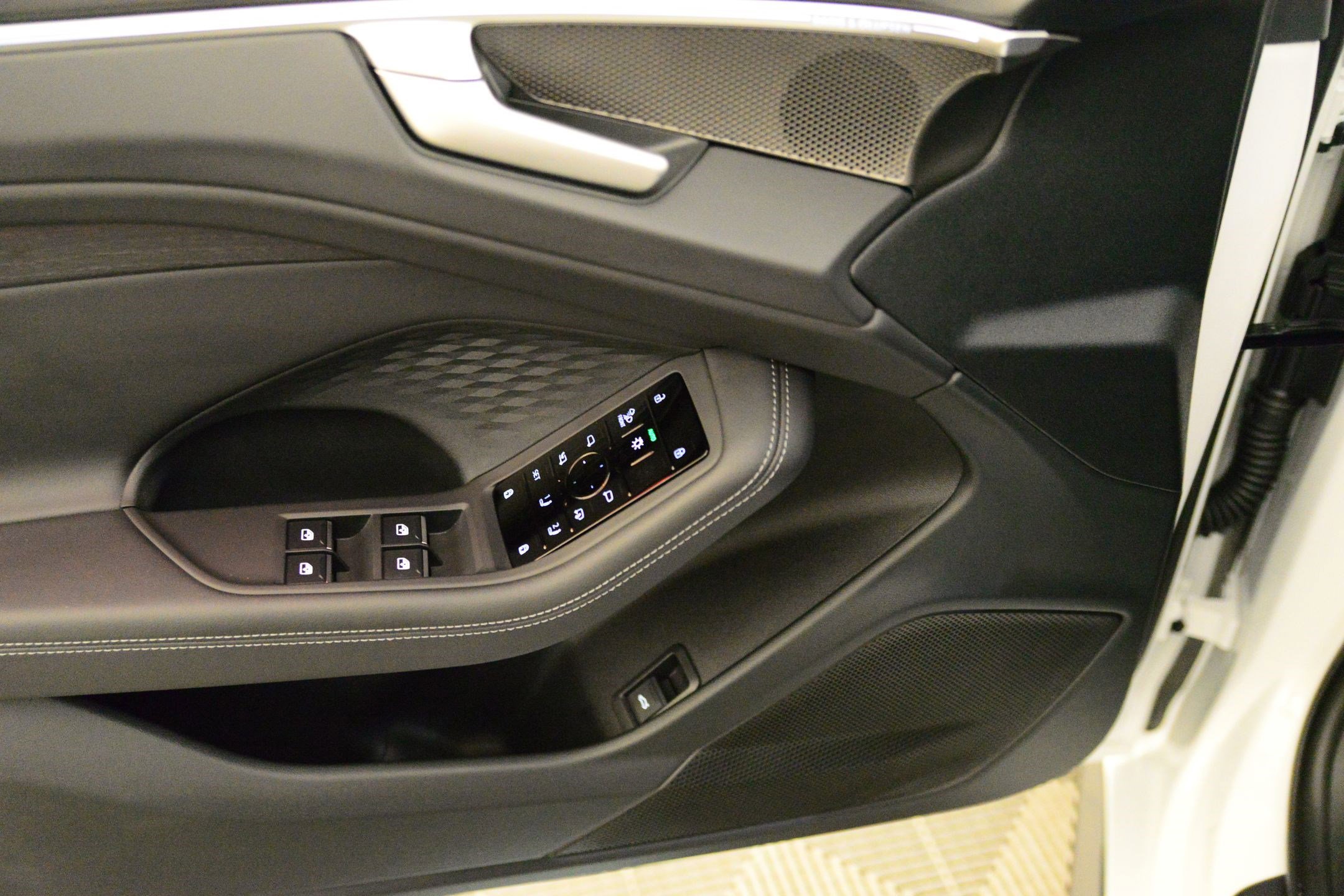 New 2026 Audi A6 Premium Plus image 9