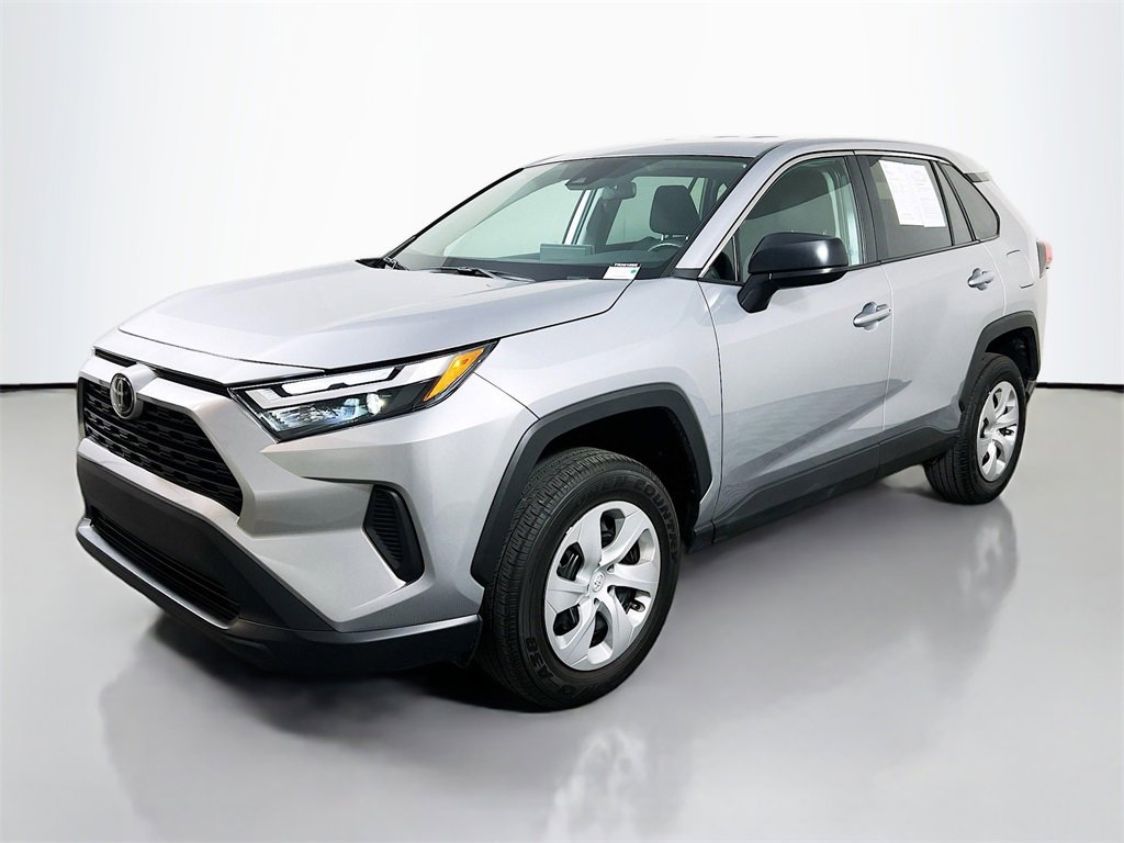 Used 2024 Toyota RAV4 LE image 3