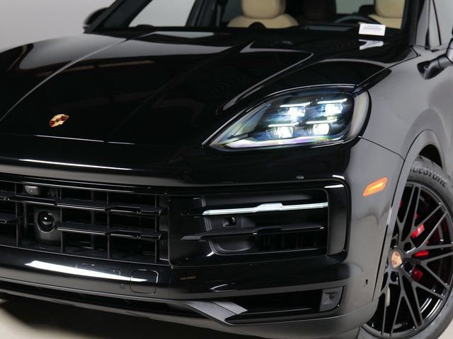 New 2026 Porsche Cayenne S AWD/4WD image 30