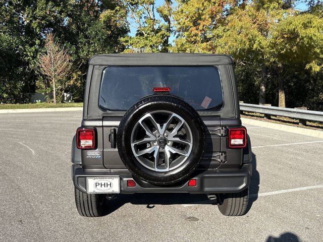 Used 2025 Jeep Wrangler Sport S w/ Convenience Group image 7