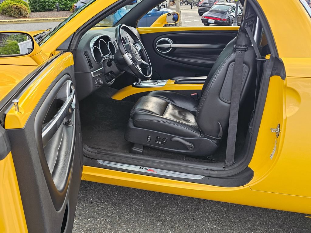 Used 2006 Chevrolet SSR w/ Preferred Equipment Group RWD image 14