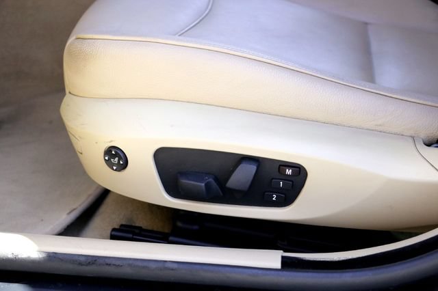 Used 2008 BMW 335xi Sedan AWD/4WD image 12