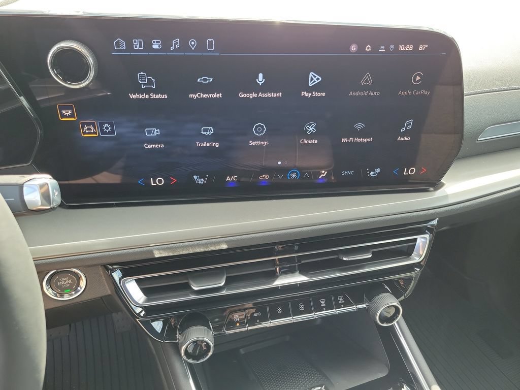 New 2027 Chevrolet Traverse LT w/ Midnight/Sport Edition FWD image 7