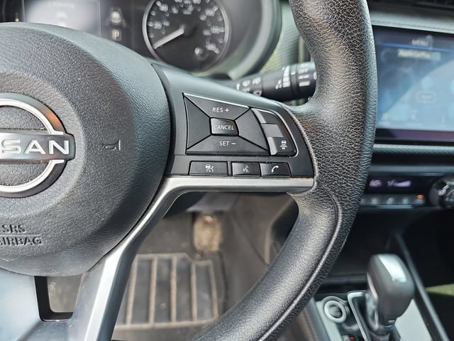 Used 2022 Nissan Kicks SV FWD image 14