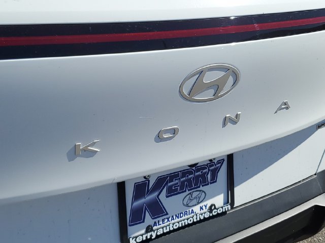 New 2027 Hyundai Kona SE AWD/4WD image 7