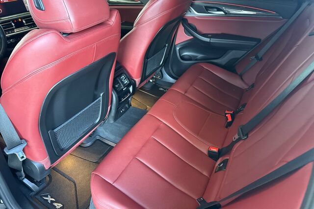 Used 2024 BMW X4 M40i w/ Premium Package AWD/4WD image 12