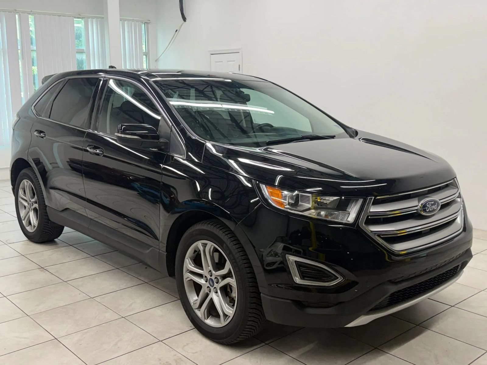 Used 2016 Ford Edge Titanium AWD/4WD image 1