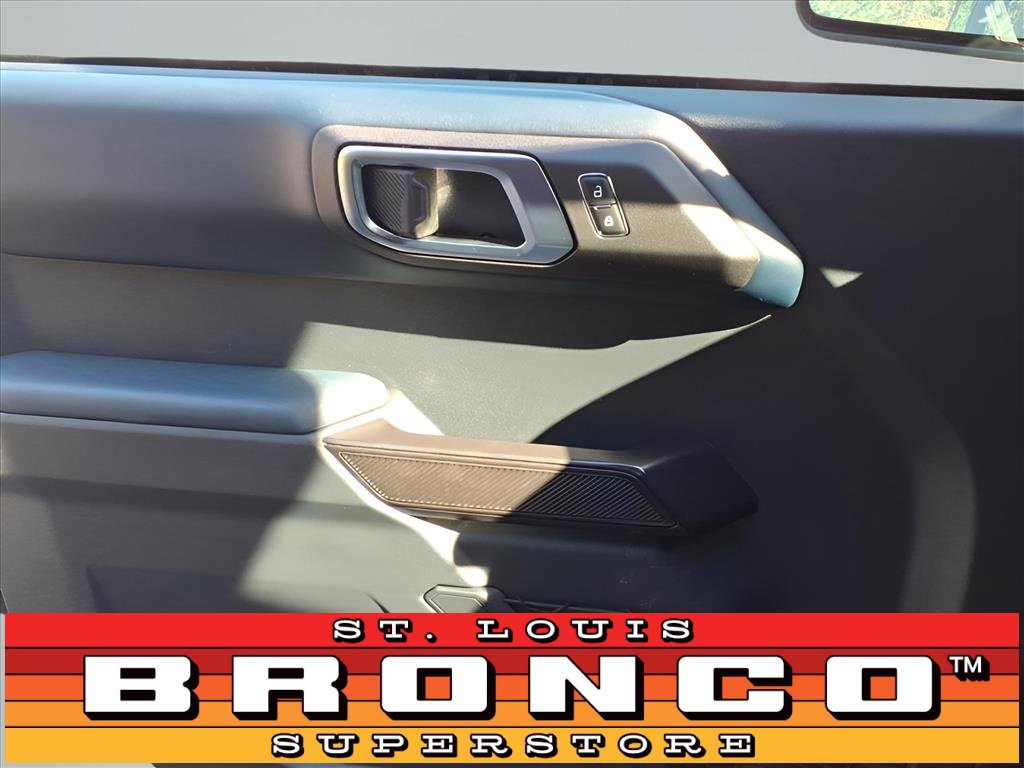 Used 2024 Ford Bronco Outer Banks image 19