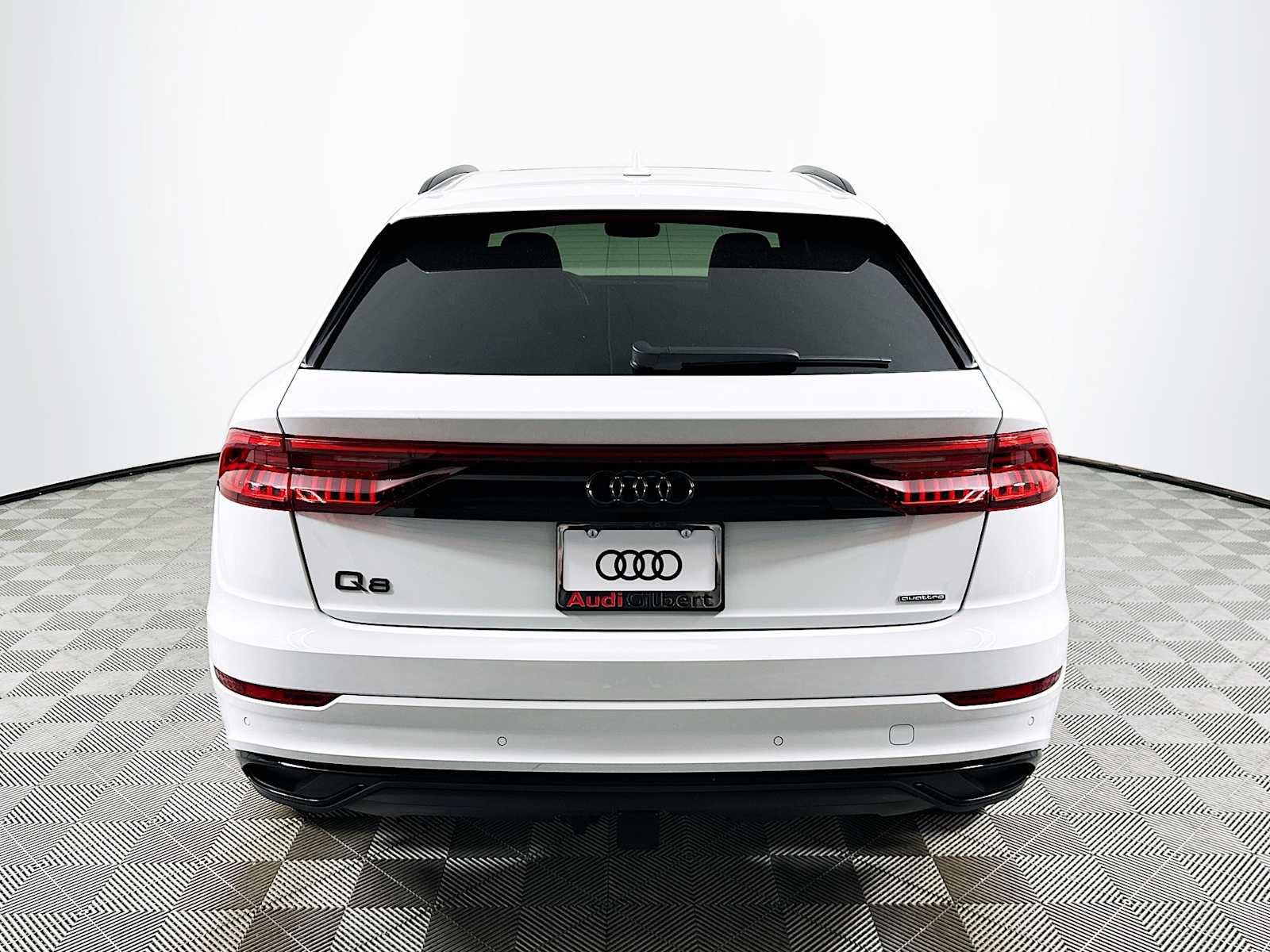 Used 2021 Audi Q8 Premium image 6