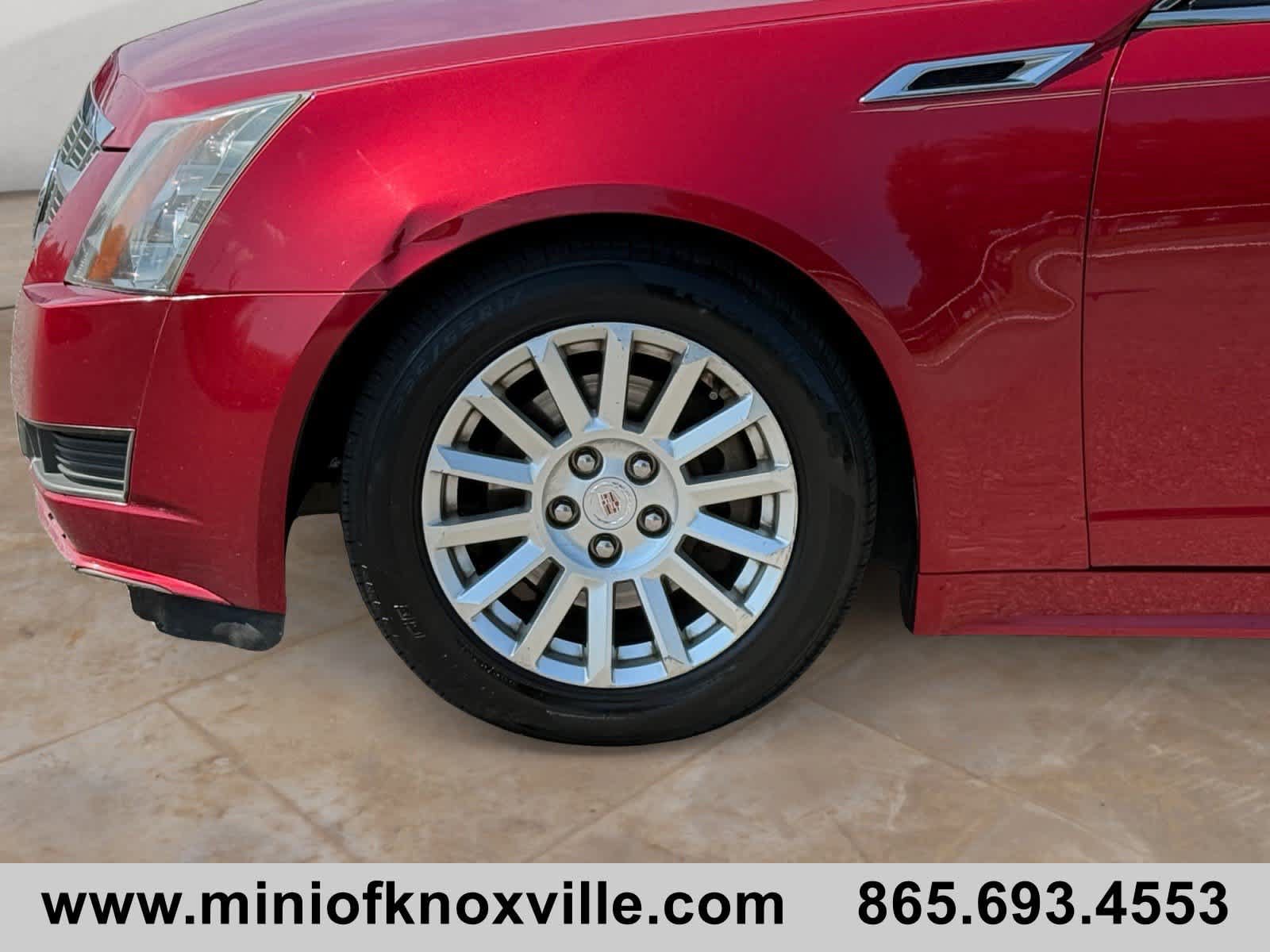 Used 2011 Cadillac CTS Luxury RWD image 9