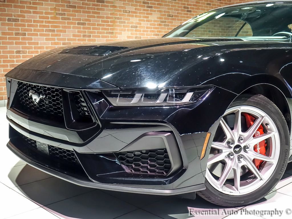 Used 2024 Ford Mustang GT Premium image 3